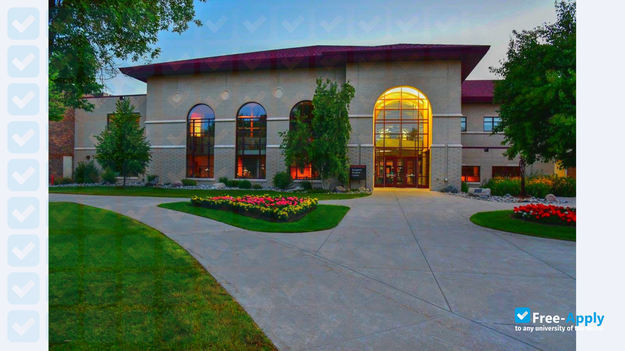 University of Minnesota Crookston photo #8