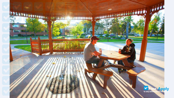 University of Minnesota Crookston photo #6
