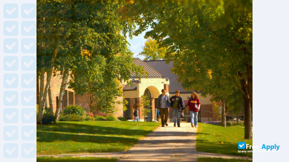 University of Minnesota Crookston photo #9