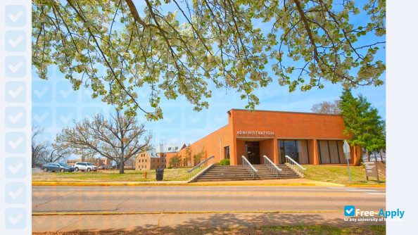 University of Arkansas at Monticello photo #7