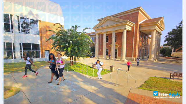 Southern Arkansas University photo #11
