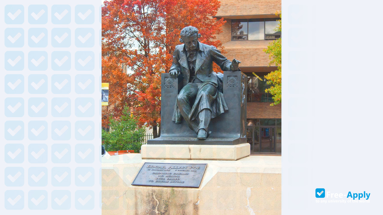 Foto de la University of Baltimore #5