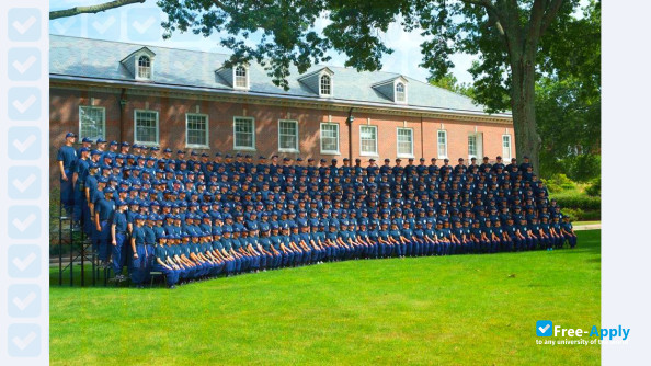 Foto de la United States Coast Guard Academy #15
