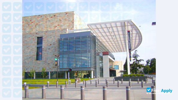 University of California, Davis photo #3