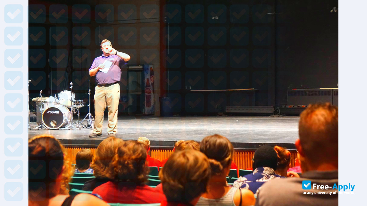 Foto de la University of Sioux Falls #8