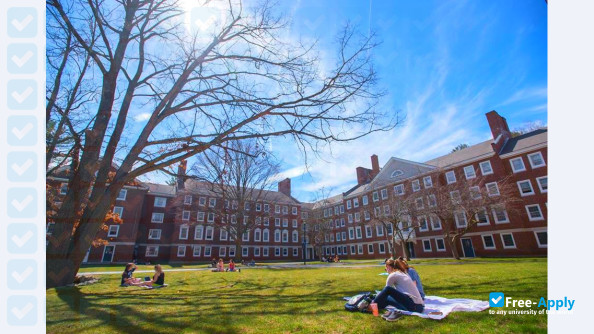 University of New Hampshire фотография №10