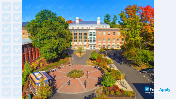 University of New Hampshire фотография №8