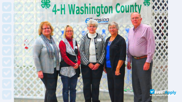 Foto de la University of Wisconsin-Washington County #6