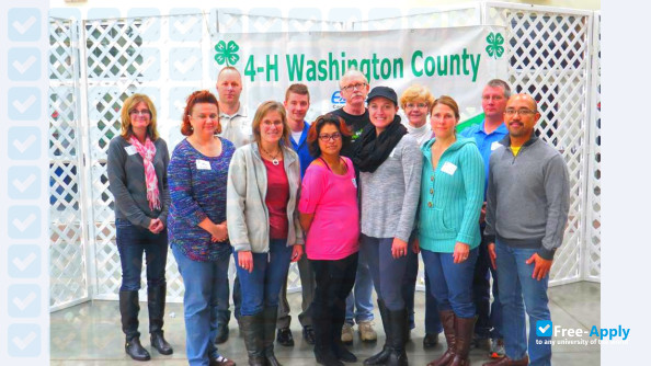 Foto de la University of Wisconsin-Washington County #8