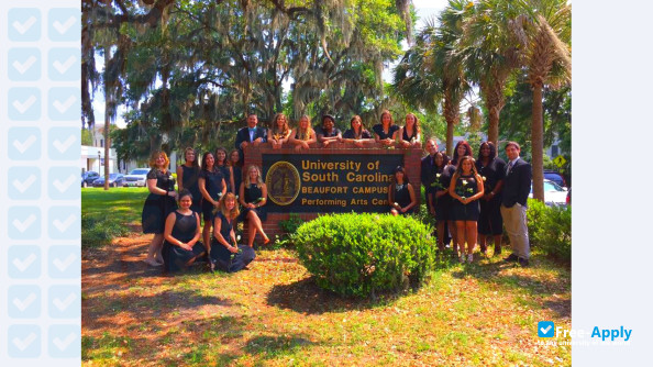 Foto de la University of South Carolina Beaufort #3