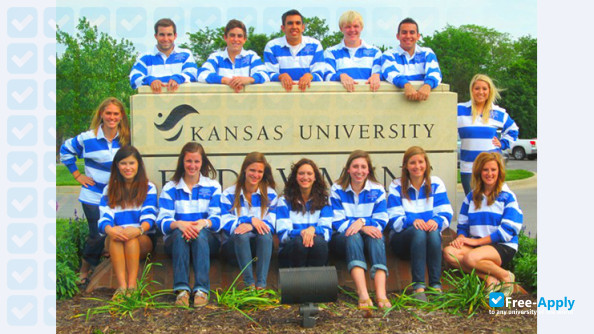Foto de la University of Kansas #7