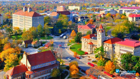 Foto de la University of Kansas #9