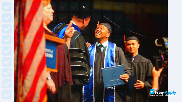 University of New Orleans photo #10