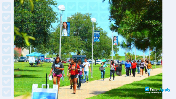 University of New Orleans photo #4