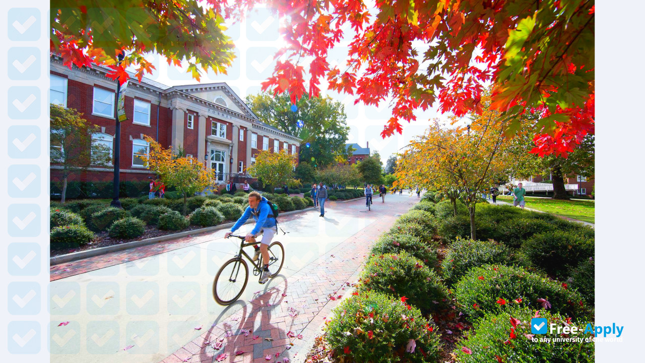 Photo de l’University of North Carolina at Greensboro #8