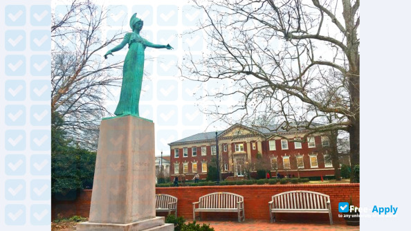 Photo de l’University of North Carolina at Greensboro #14
