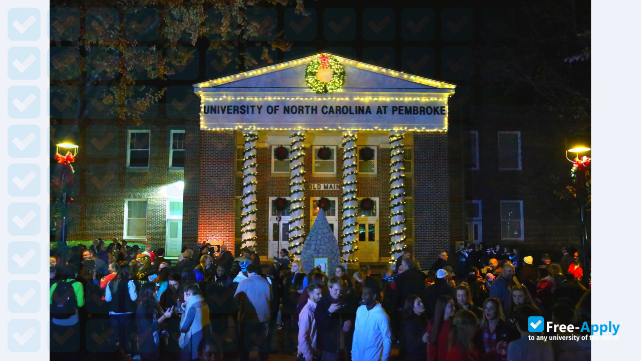 Photo de l’University of North Carolina at Pembroke #9