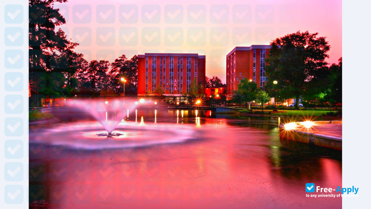 Photo de l’University of North Carolina at Pembroke #7