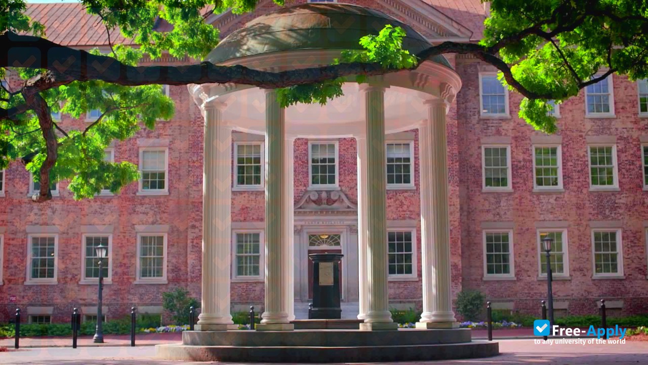University of North Carolina Chapel Hill фотография №7