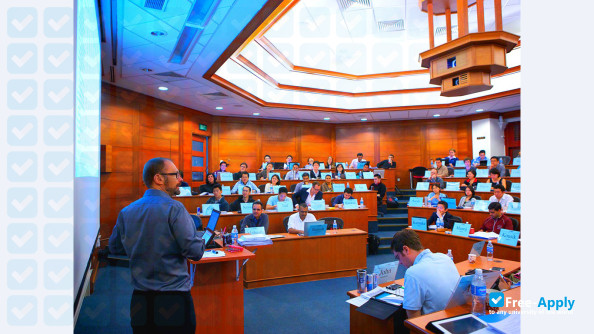 University of Chicago Booth School of Business photo #8