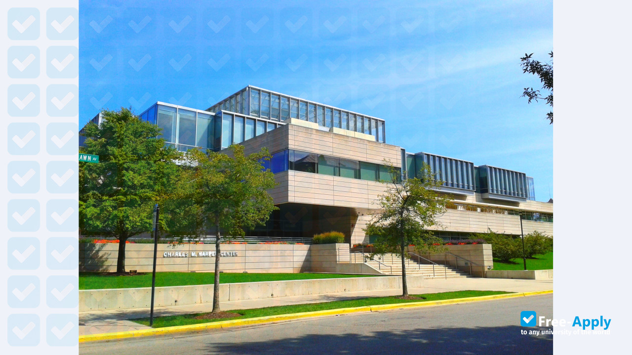 University of Chicago Booth School of Business photo #10
