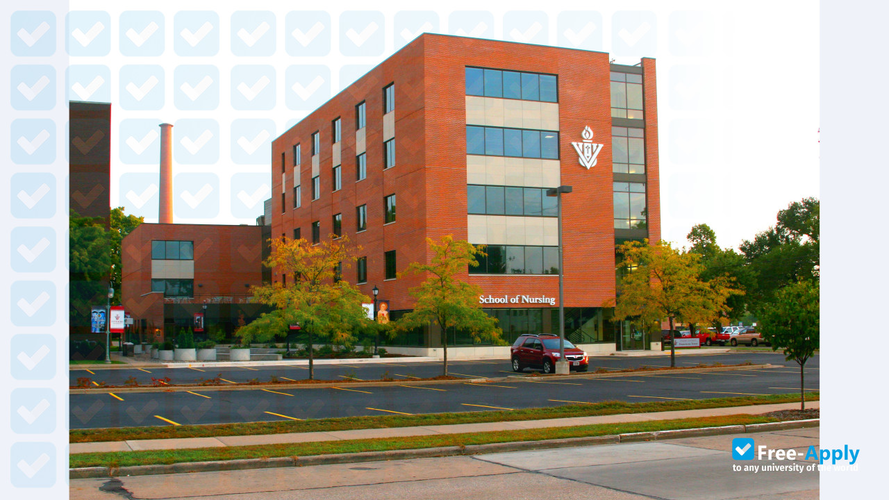 Viterbo University photo #7