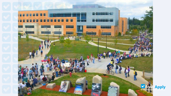 University of Wisconsin-Whitewater photo #10