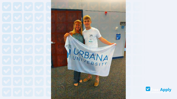 Foto de la Urbana University #9