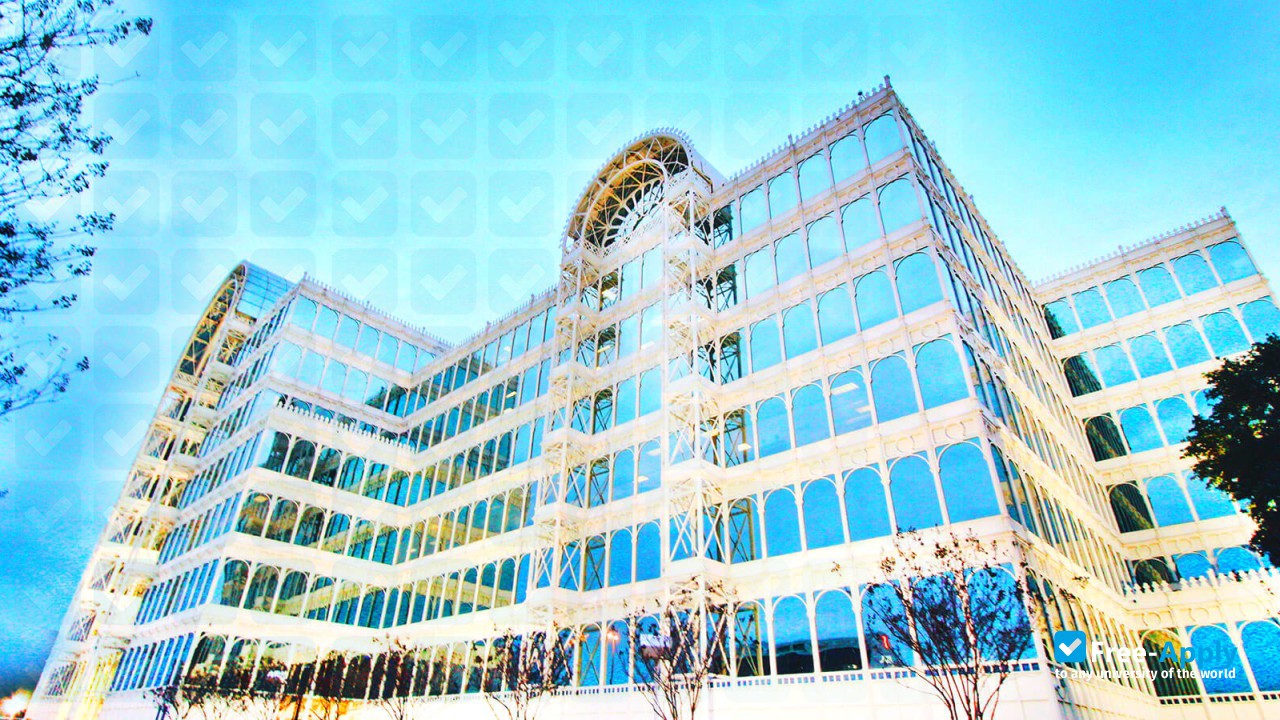 Wade College photo #7
