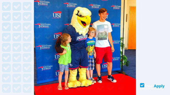 University of Southern Indiana photo #17