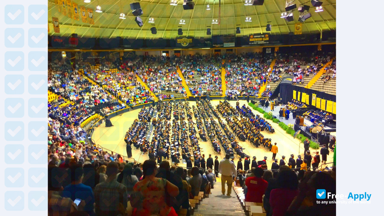 University of Southern Mississippi photo #13