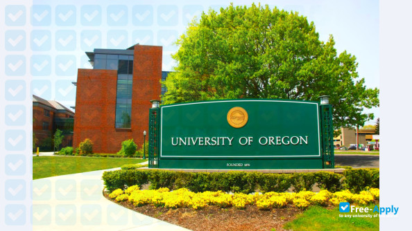University of Oregon photo #8
