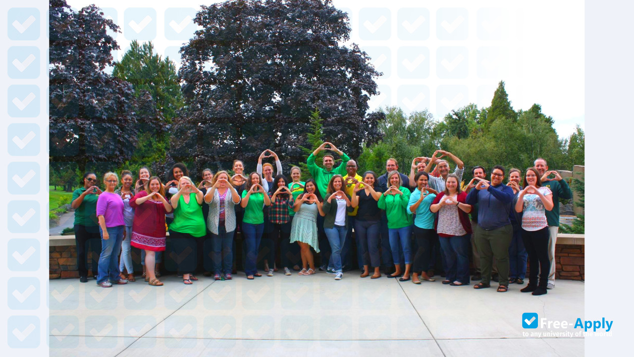 University of Oregon photo #6