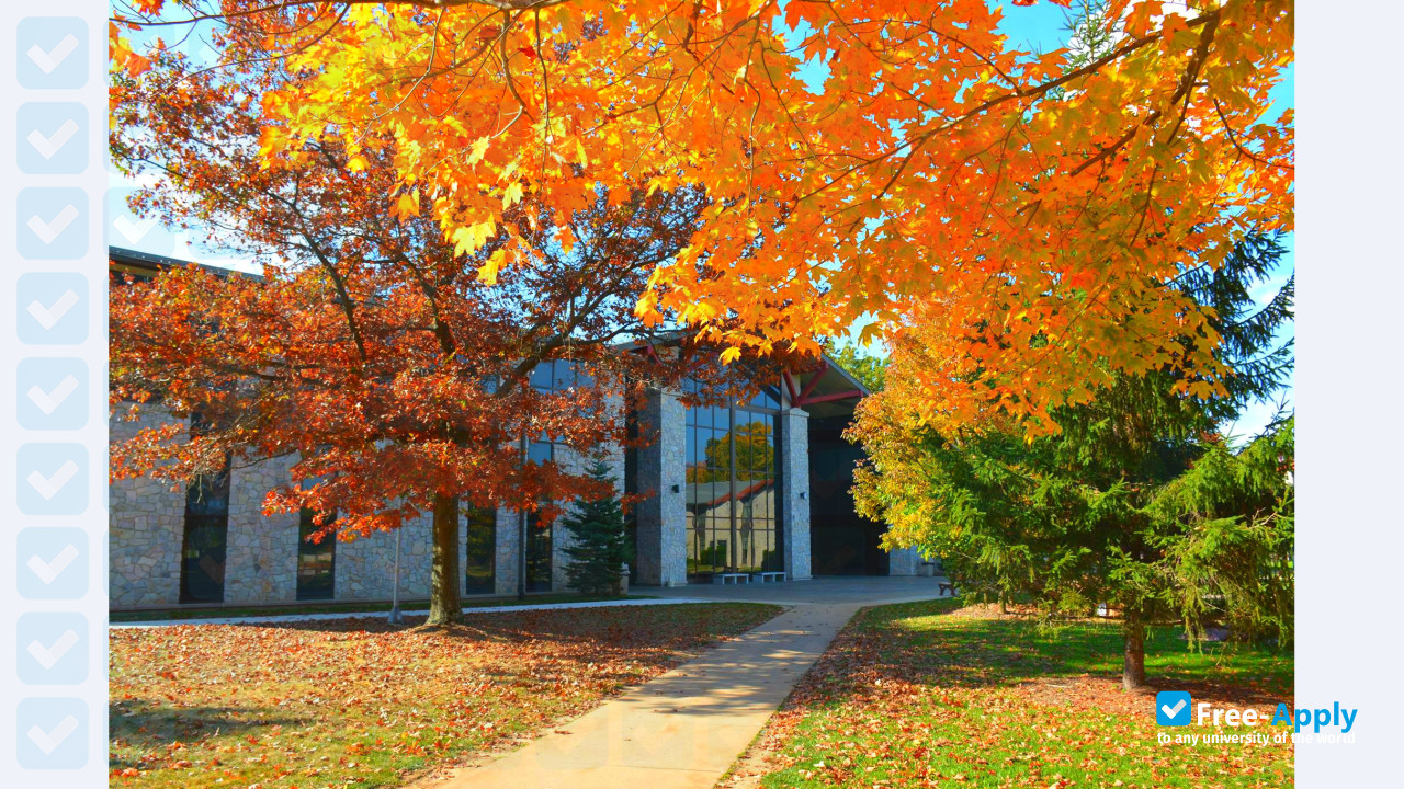 University of Pittsburgh Johnstown photo #6