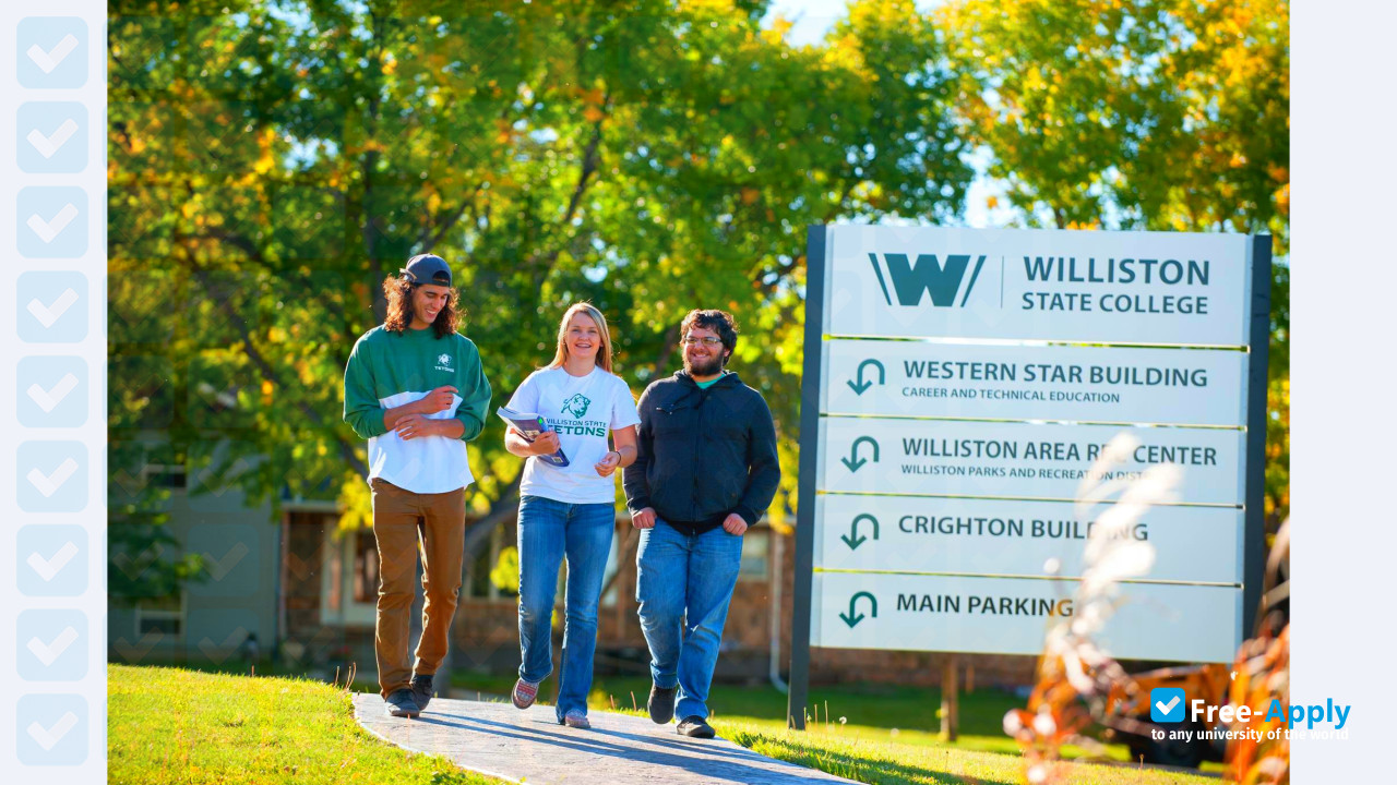 Williston State College photo #6