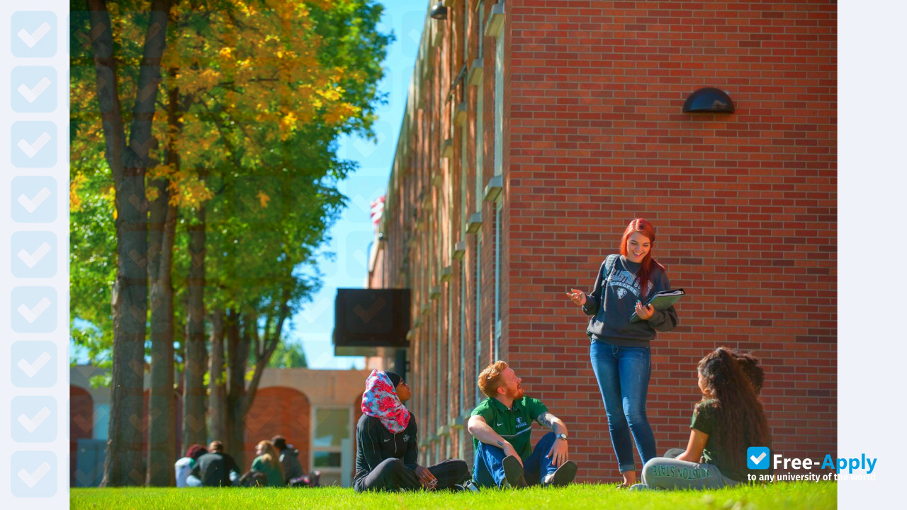 Williston State College photo #9