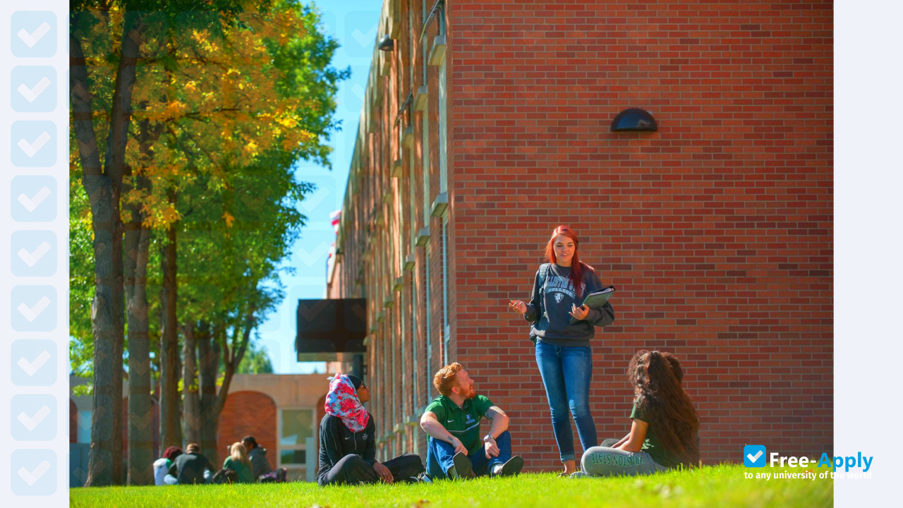Williston State College photo #5