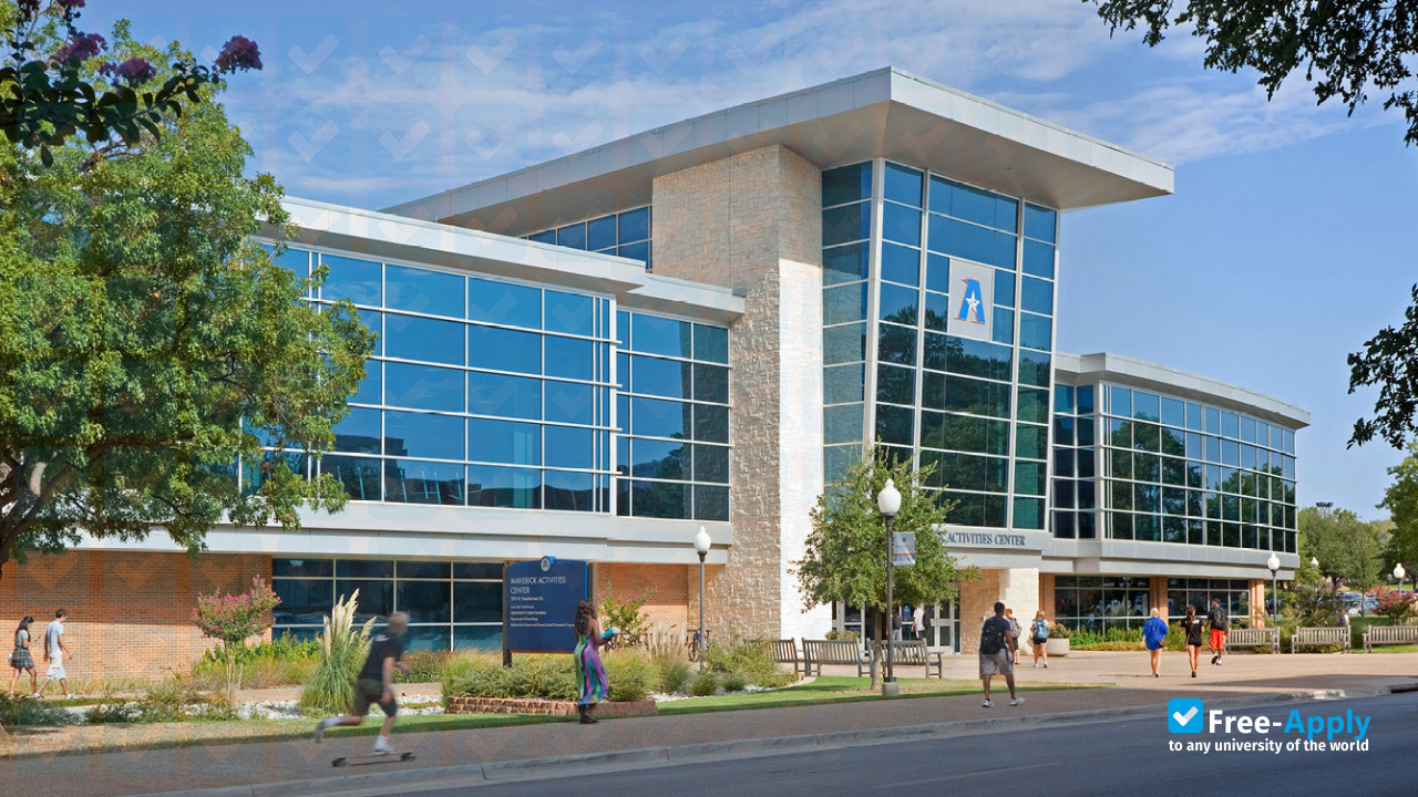University of Texas Arlington photo #12