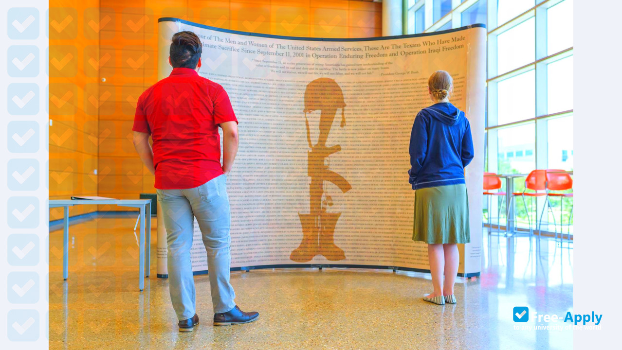 Foto de la University of Texas Dallas #8
