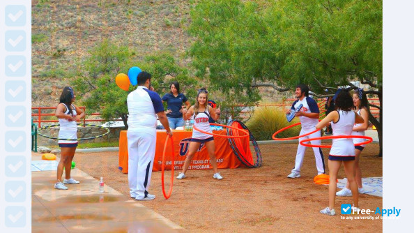 Foto de la University of Texas El Paso #9