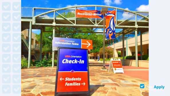 Foto de la University of Texas San Antonio #12