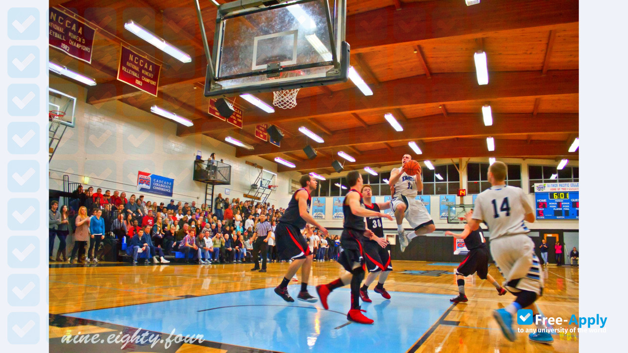Foto de la Warner Pacific College #8
