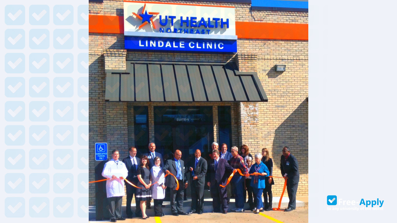 Foto de la UT Health Northeast (University of Texas Health Center at Tyler) #11