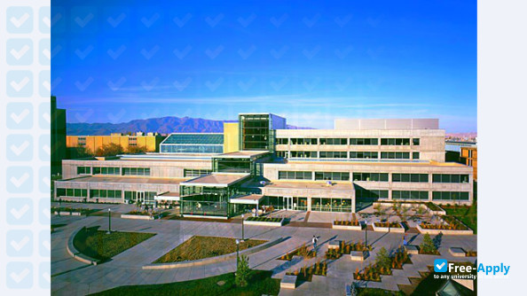 Foto de la Utah State University #10
