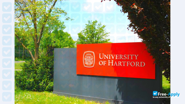 Foto de la University of Hartford #14