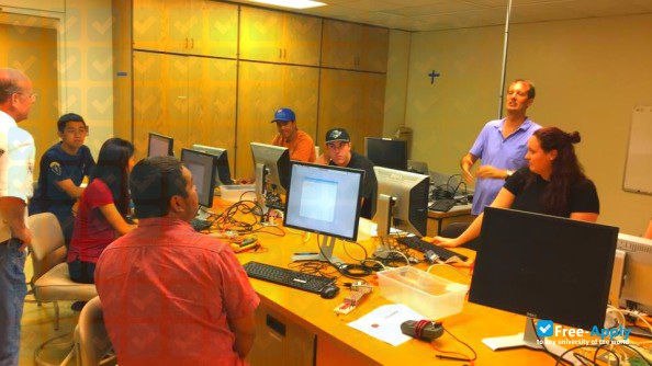 Photo de l’School of Ocean and Earth Science and Technology #8