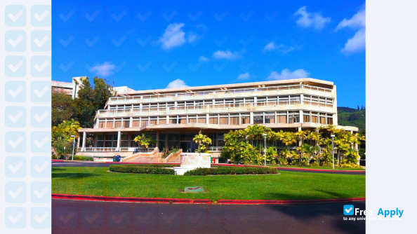University of Hawaii at Manoa фотография №5