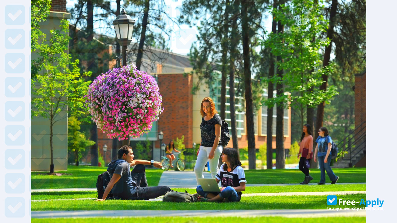 Whitworth University photo #3