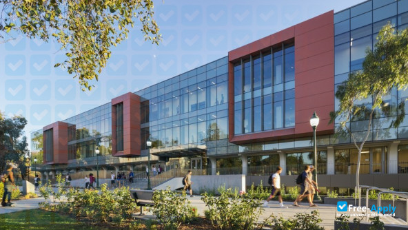 Whittier College photo #3