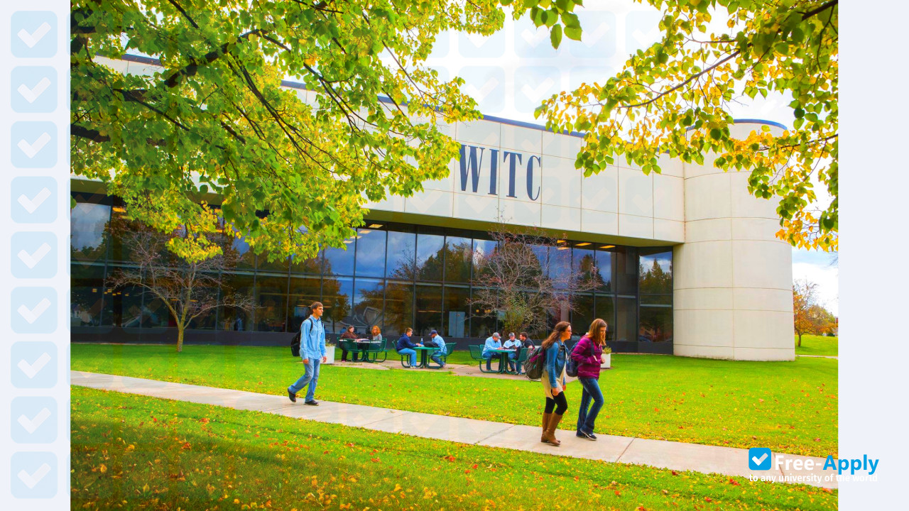 Wisconsin Indianhead Technical College photo #10